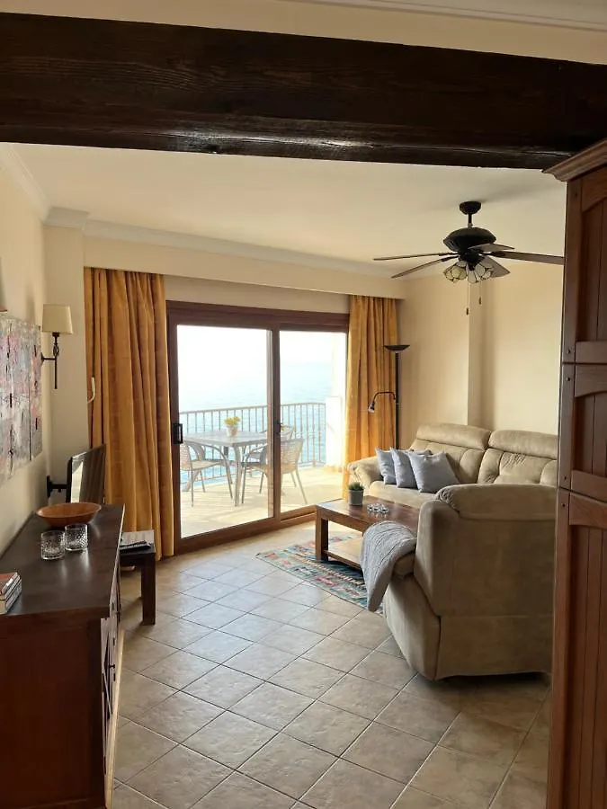 Carabeo 72 Menyber Apartman Nerja